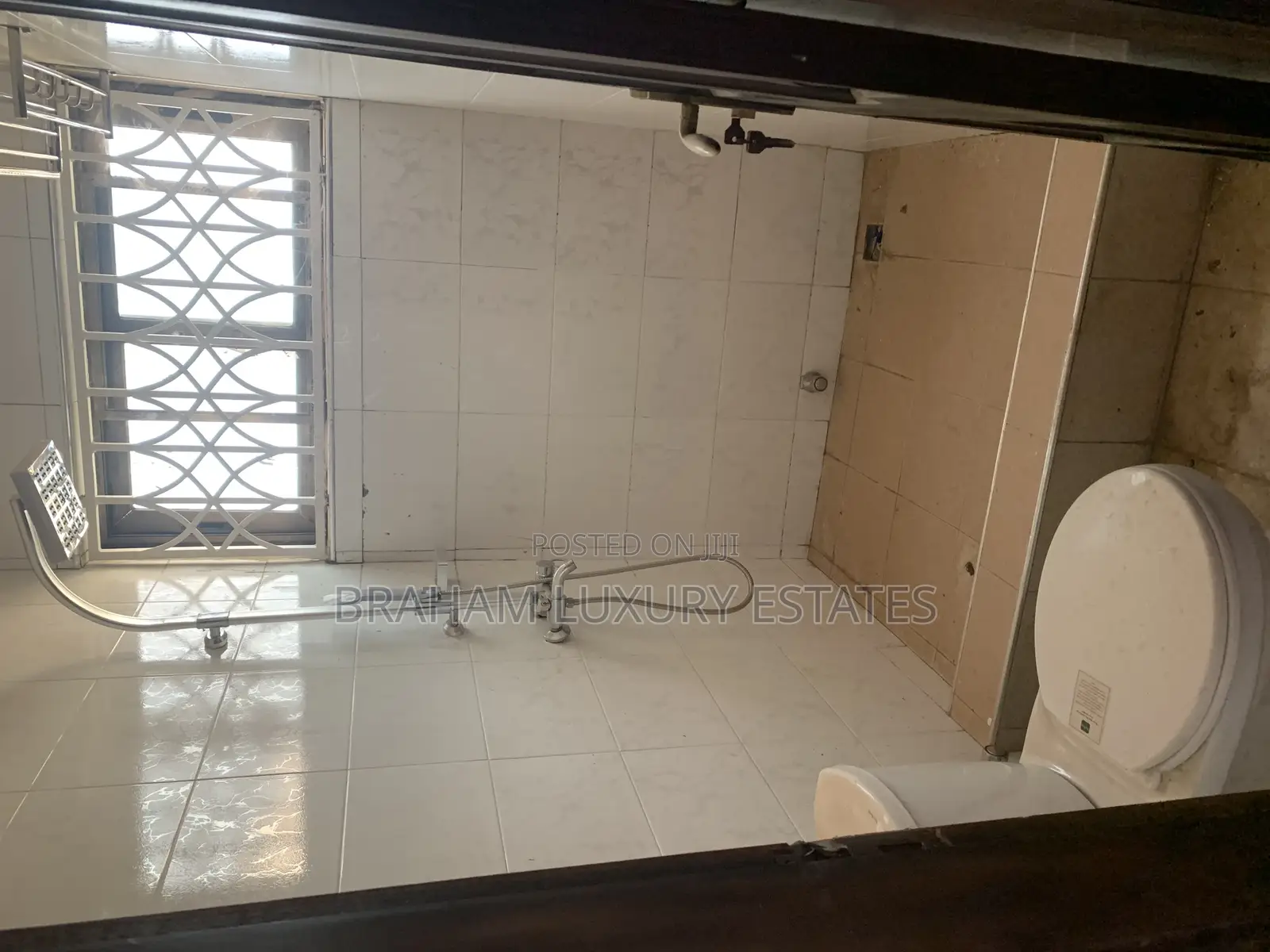 3bdrm Apartment in Ravico, Nungua for rent