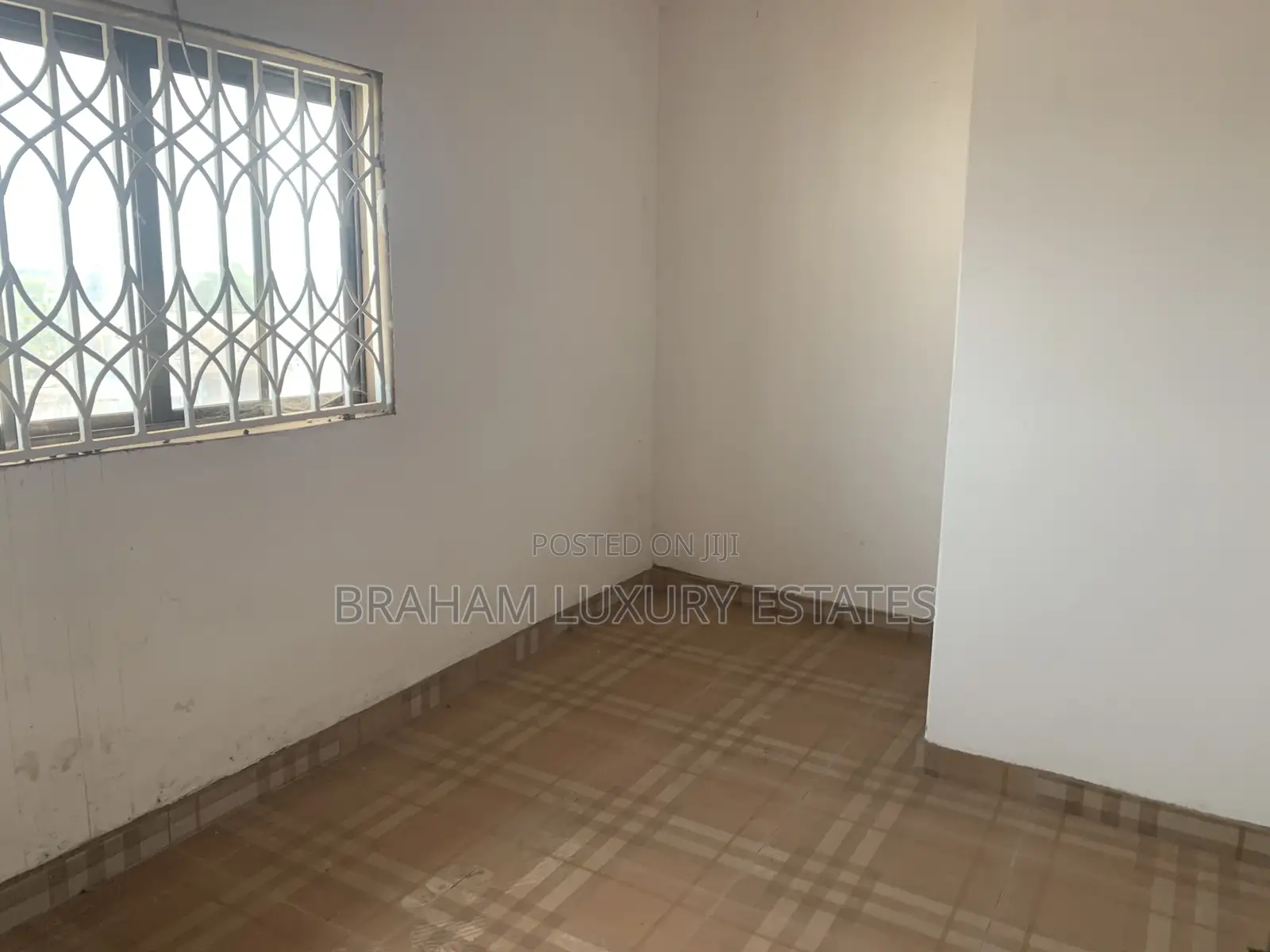 3bdrm Apartment in Ravico, Nungua for rent