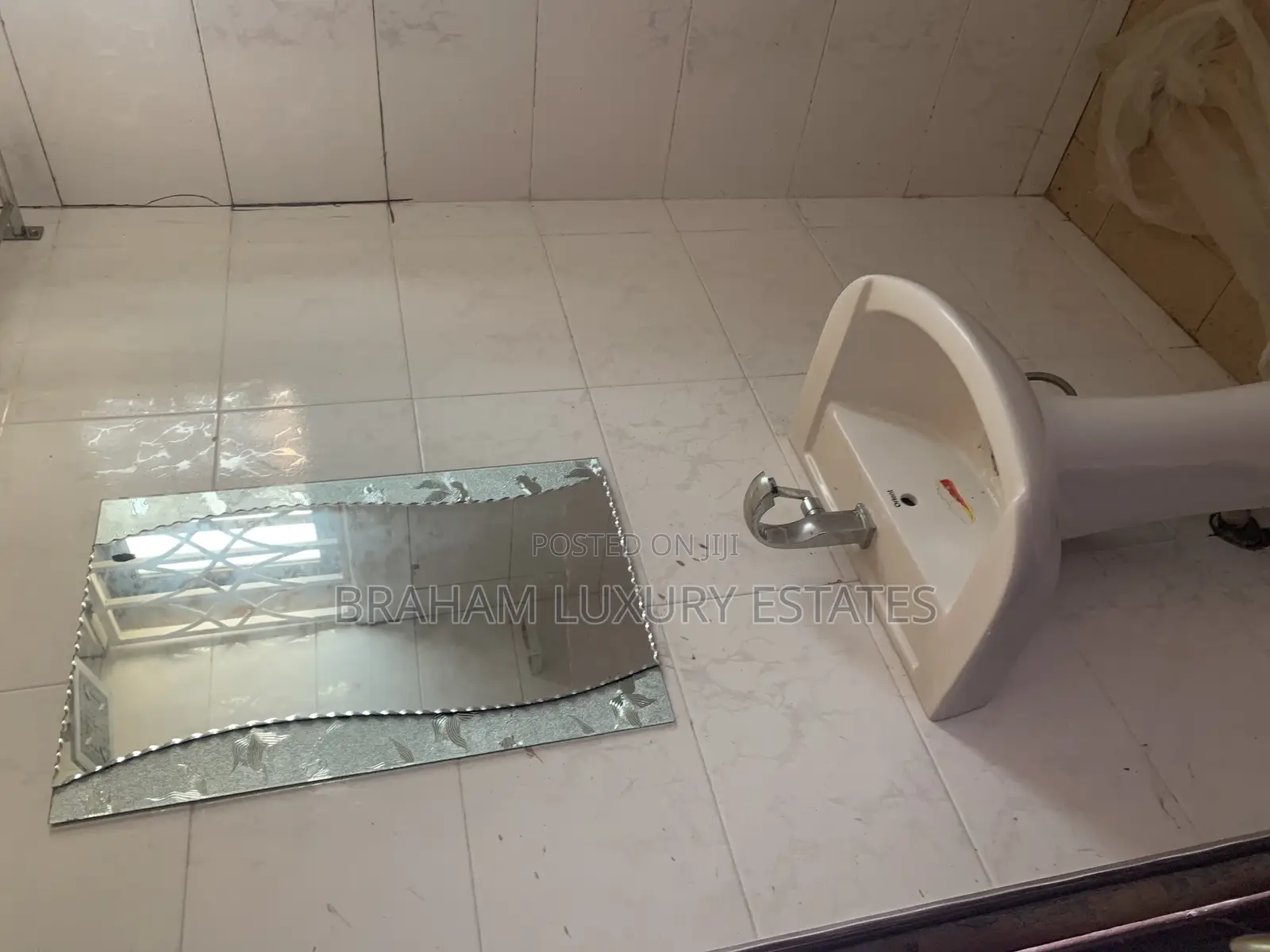 3bdrm Apartment in Ravico, Nungua for rent