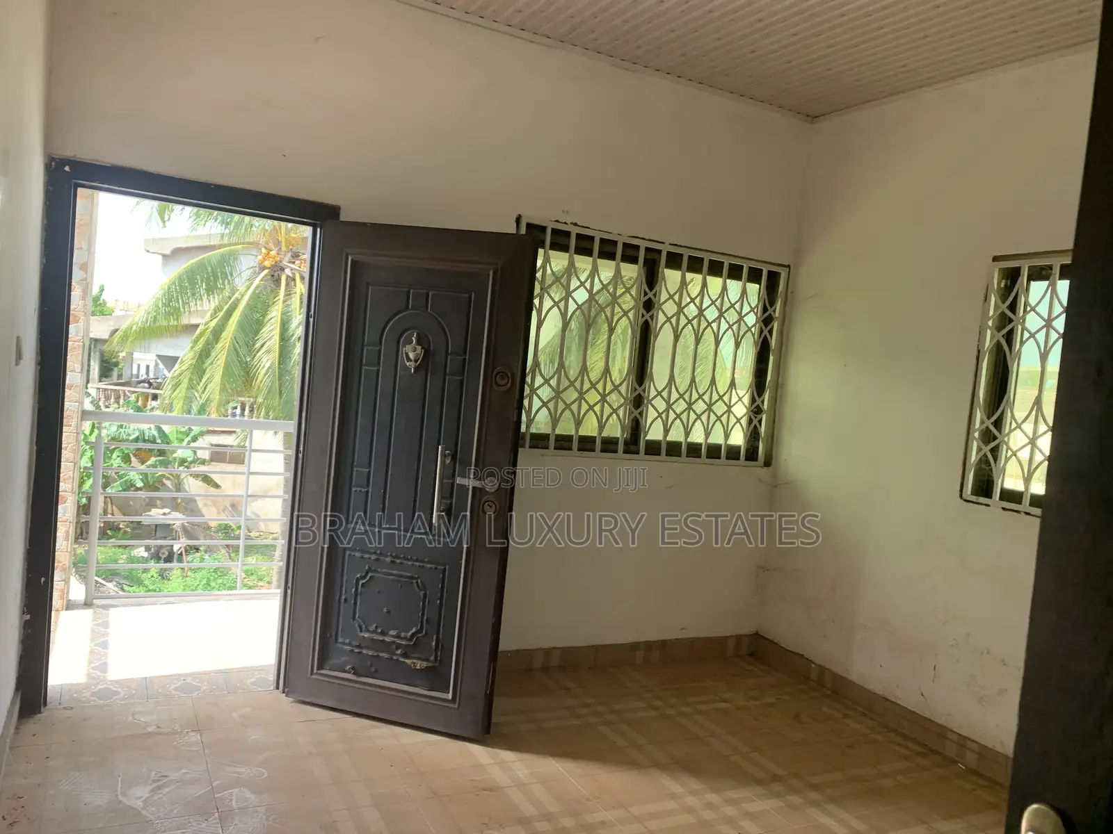 3bdrm Apartment in Ravico, Nungua for rent