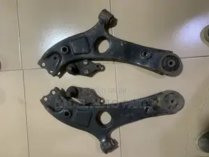 Hyundai Sonata Lower Arm Set