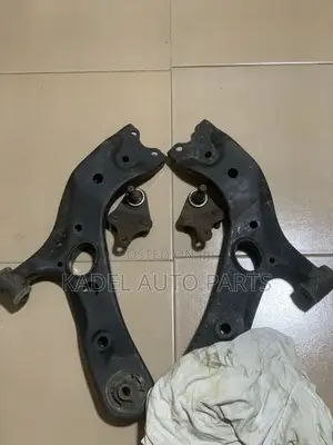 Toyota RAV 4 Control Arms Set