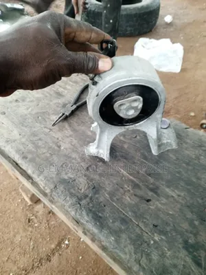 Toyota RAV4 2020 Engine Mount Rear. Original Japan.