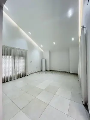 6bdrm Mansion in Cantonments for sale