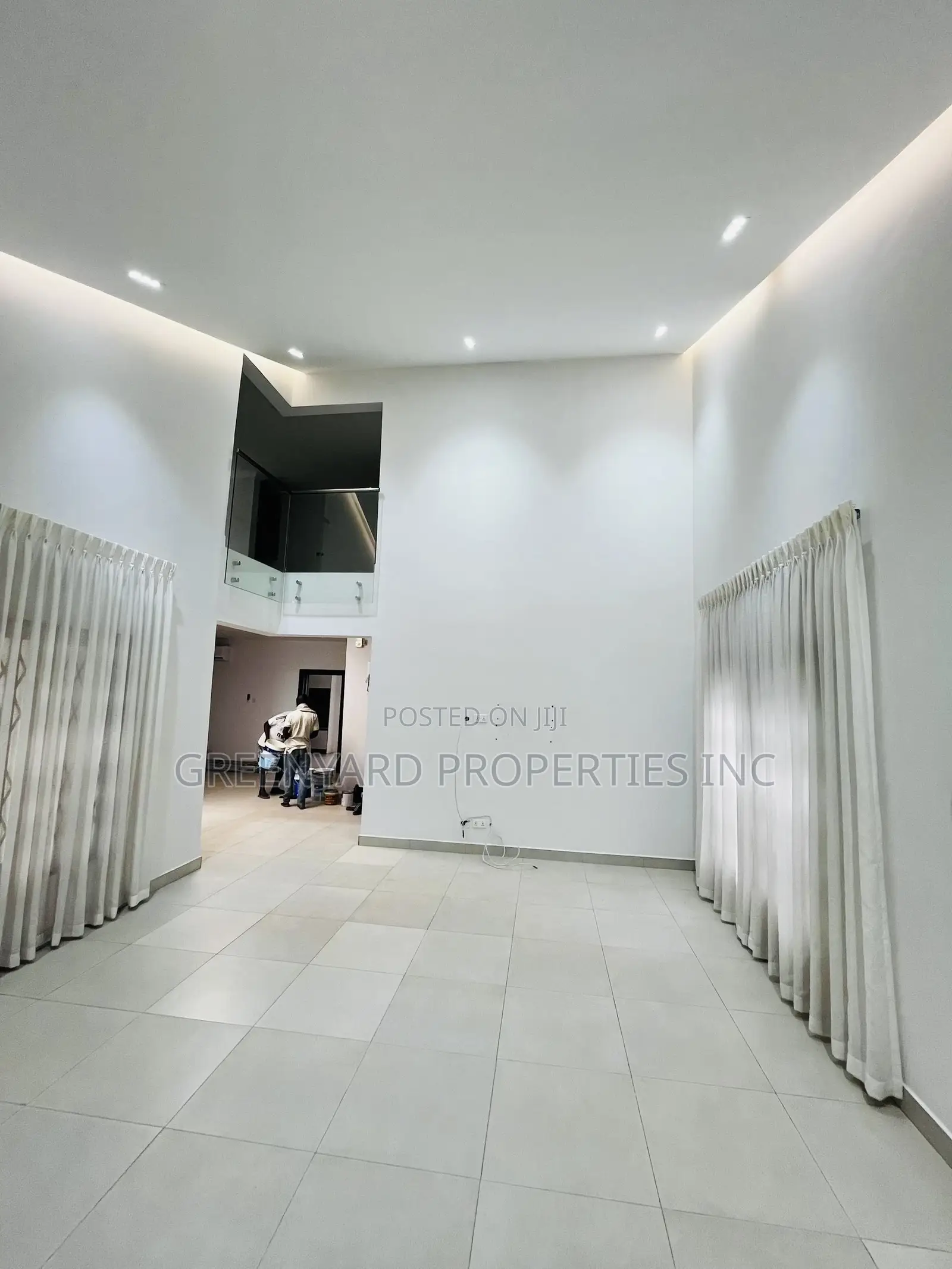 6bdrm Mansion in Cantonments for sale