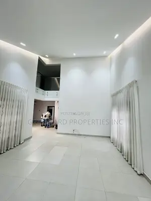 6bdrm Mansion in Cantonments for sale