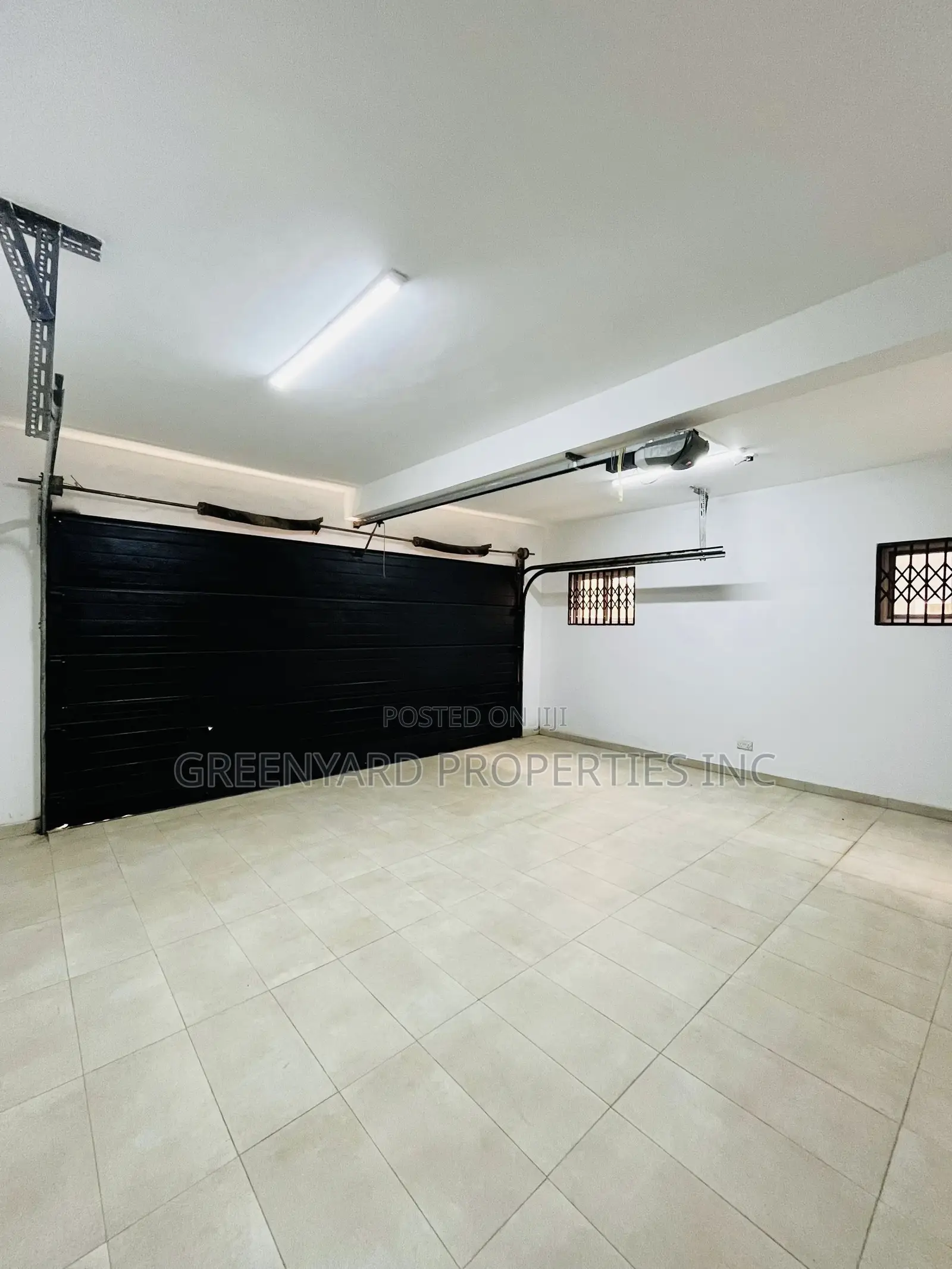 6bdrm Mansion in Cantonments for sale