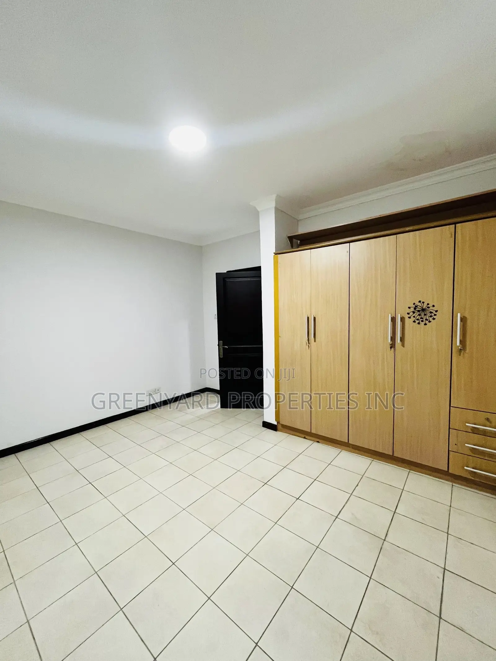 6bdrm Mansion in Cantonments for sale