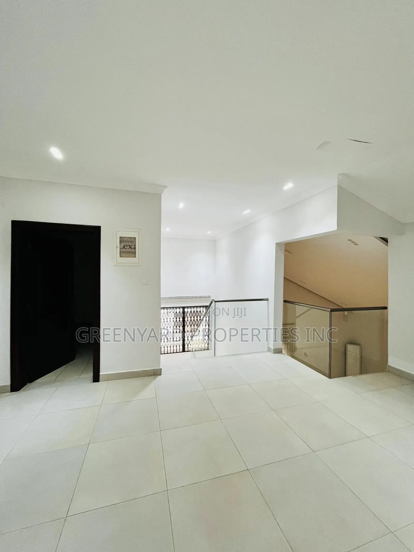 6bdrm Mansion in Cantonments for sale