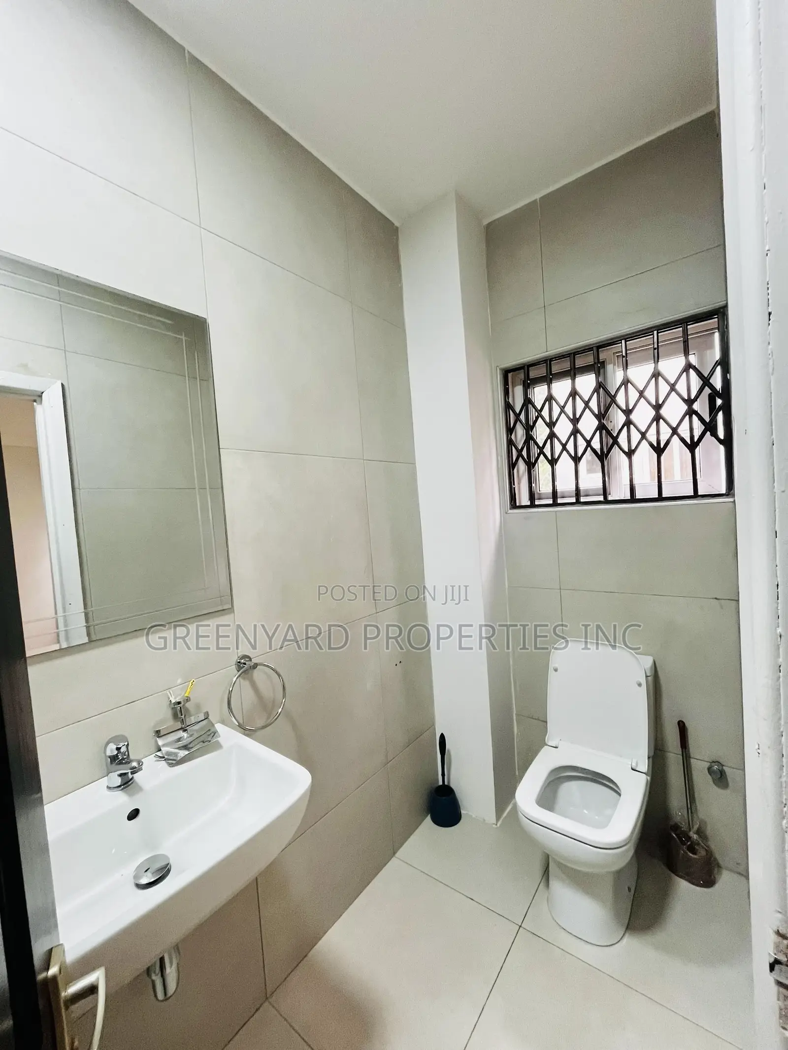 6bdrm Mansion in Cantonments for sale