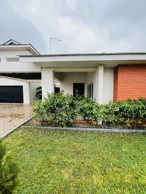 6bdrm Mansion in Cantonments for sale