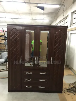 4 Doors Coffee Brown Wadrobe With Mirror