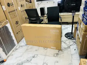 UHD Slim Ultra Design Samsung Shape 43”Cu7000