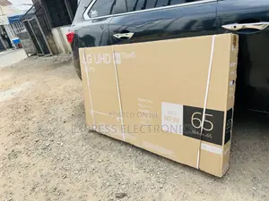 Dynamic Crystal Color UHD LG 65” UR73