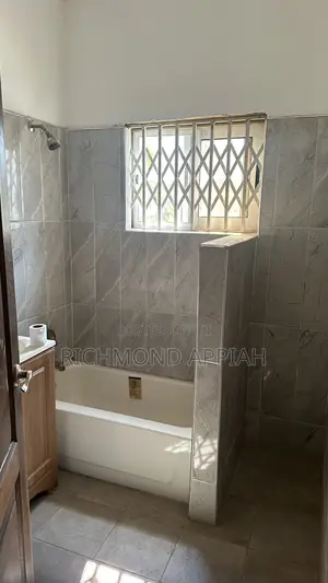 2bdrm House in Oyarifa for sale