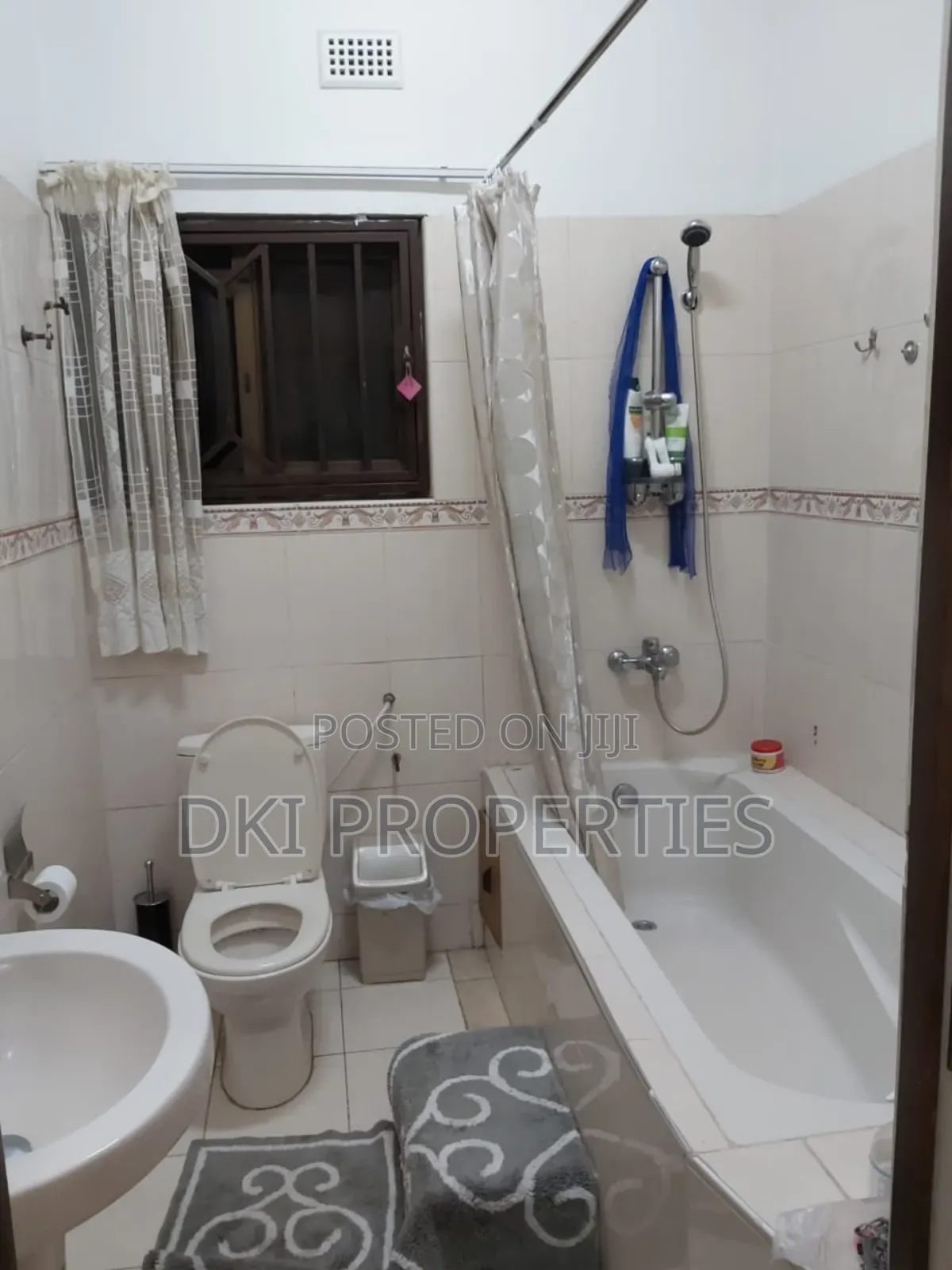 5bdrm House in Dki Properties, West Legon for sale