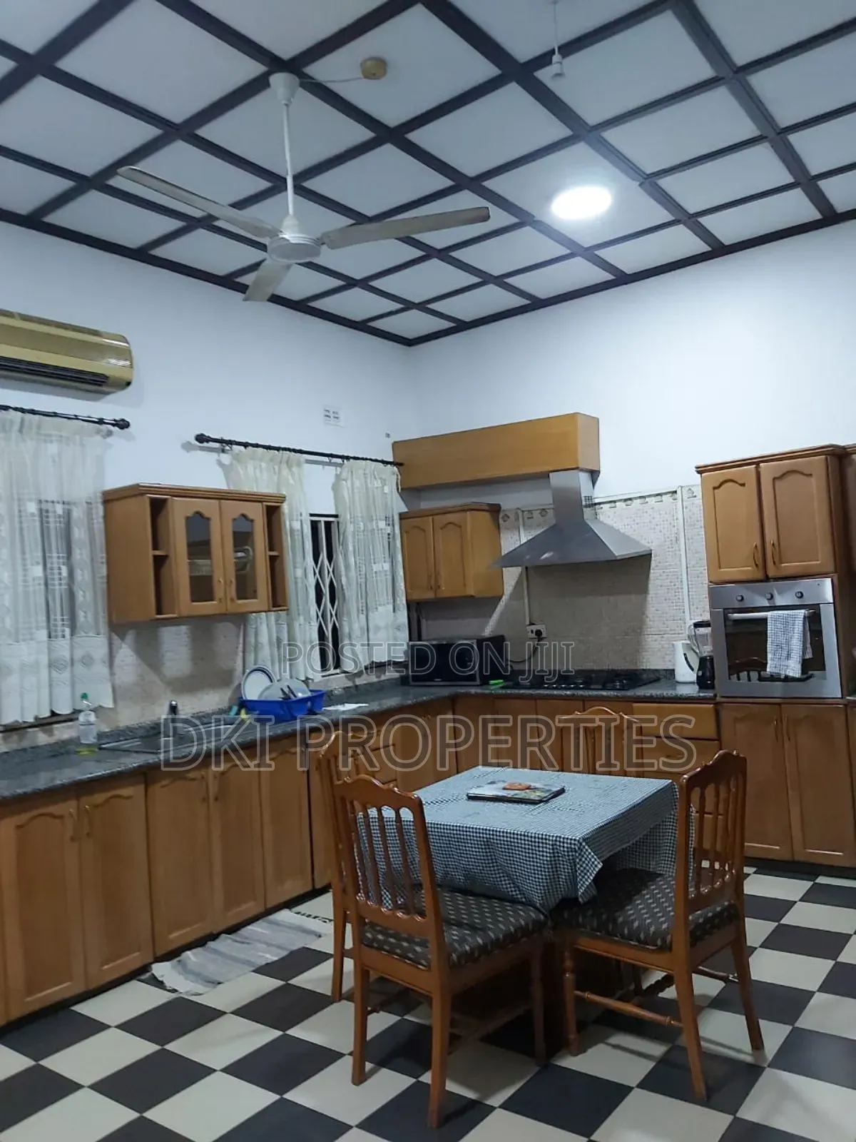 5bdrm House in Dki Properties, West Legon for sale