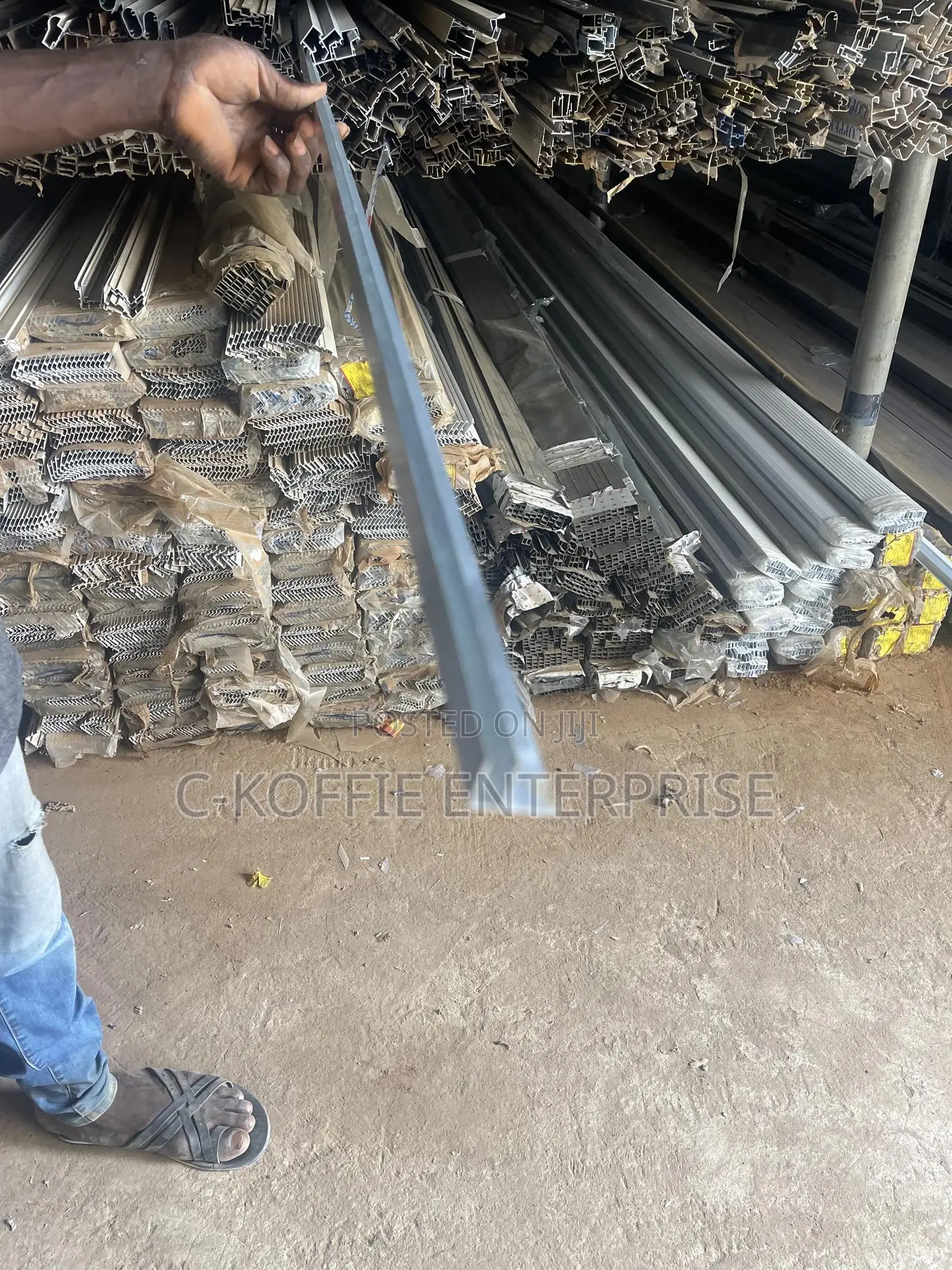 1200 SQM North Kaneshie Industrial Area for Rent