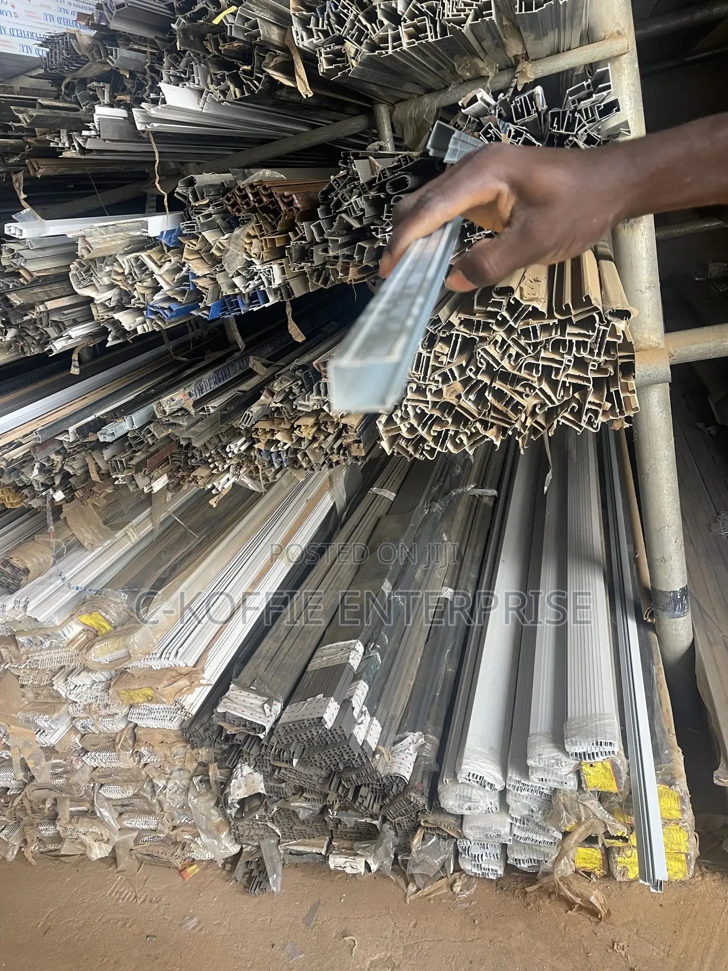 1200 SQM North Kaneshie Industrial Area for Rent