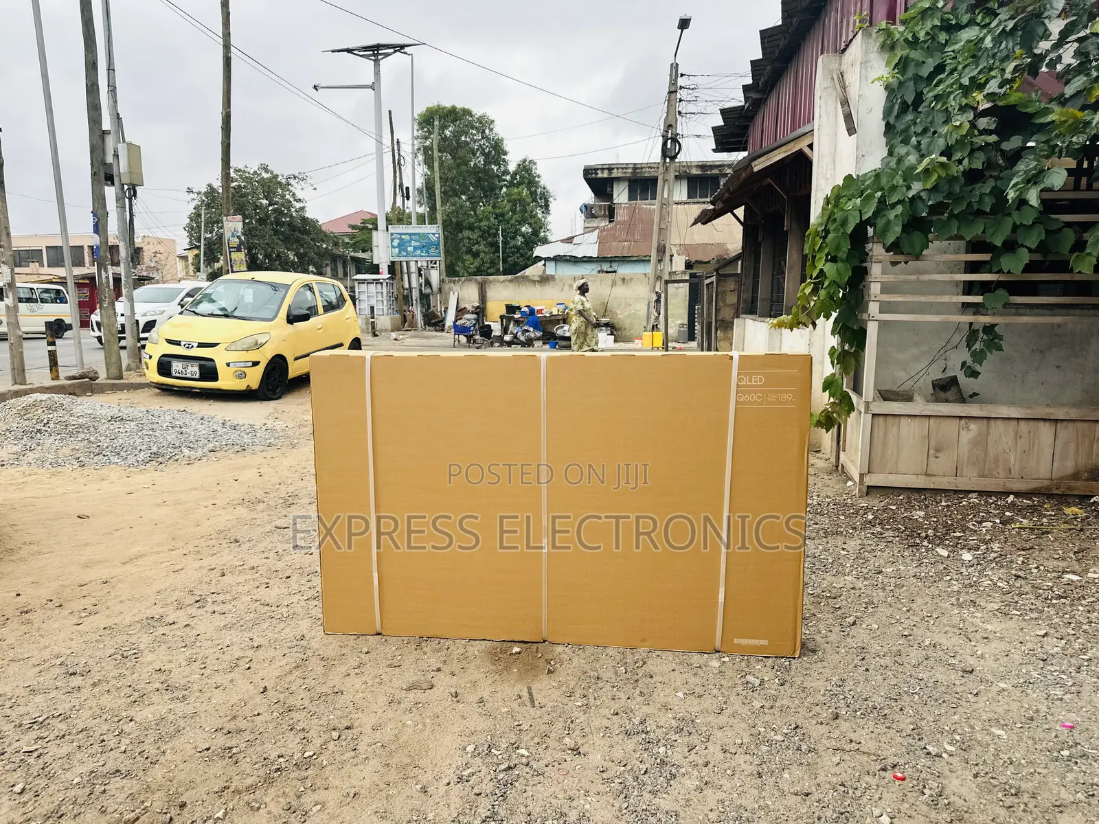 Newly Sealed Dynamic Crystal Color UHD 75”Cu7000