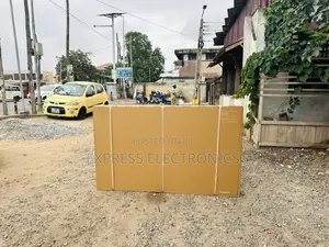 Newly Sealed Dynamic Crystal Color UHD 75”Cu7000