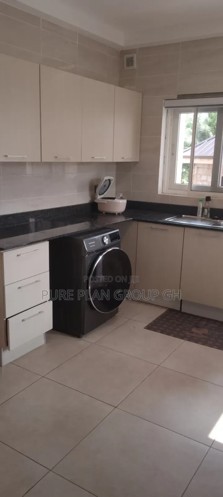 Furnished 2bdrm Apartment in Roman Ridge, Airport Residential Area