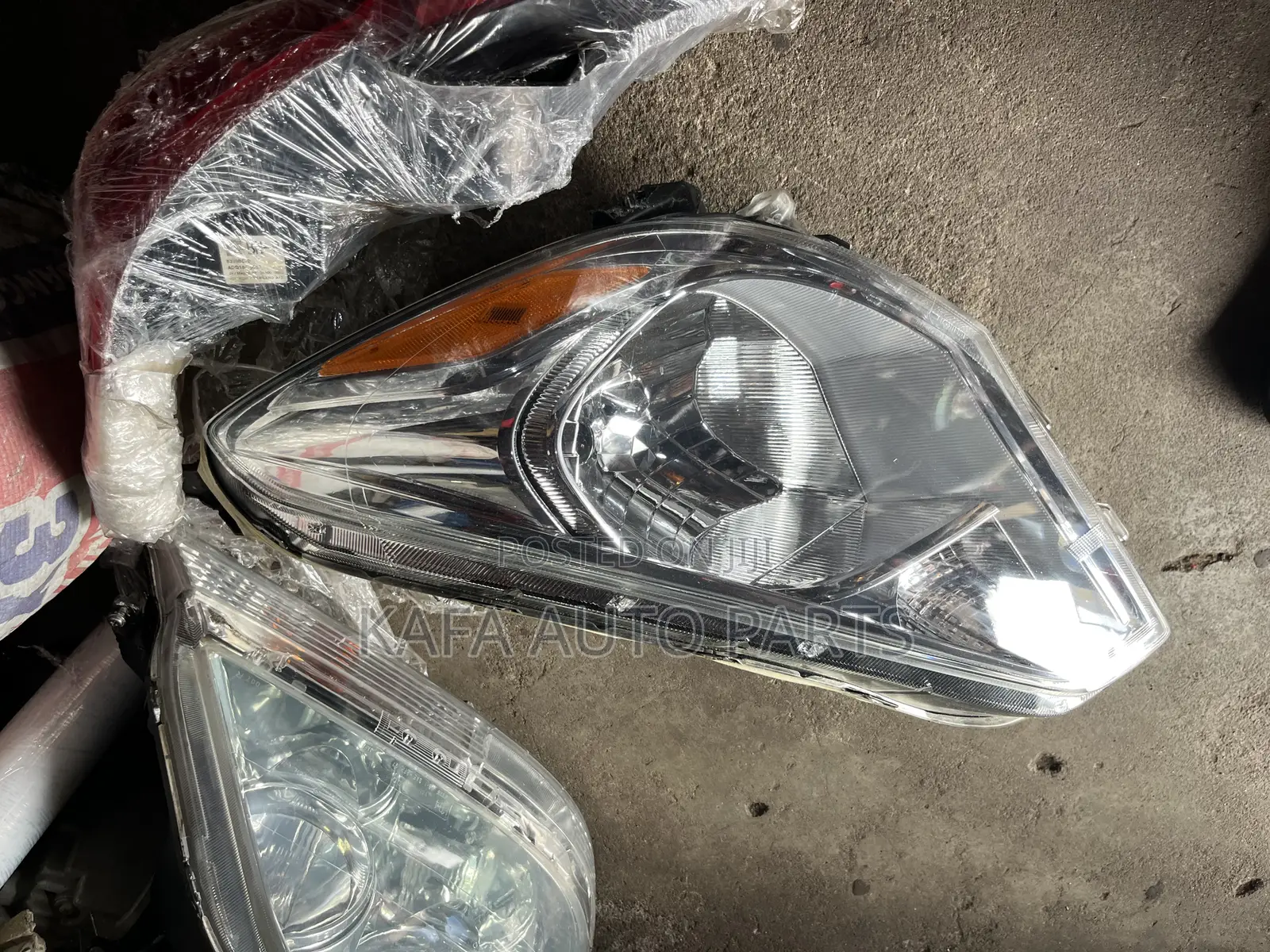 Mitsubishi Headlight Available