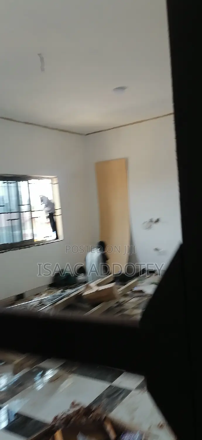 3bdrm Apartment in Spintex Kotobabi No2 for rent