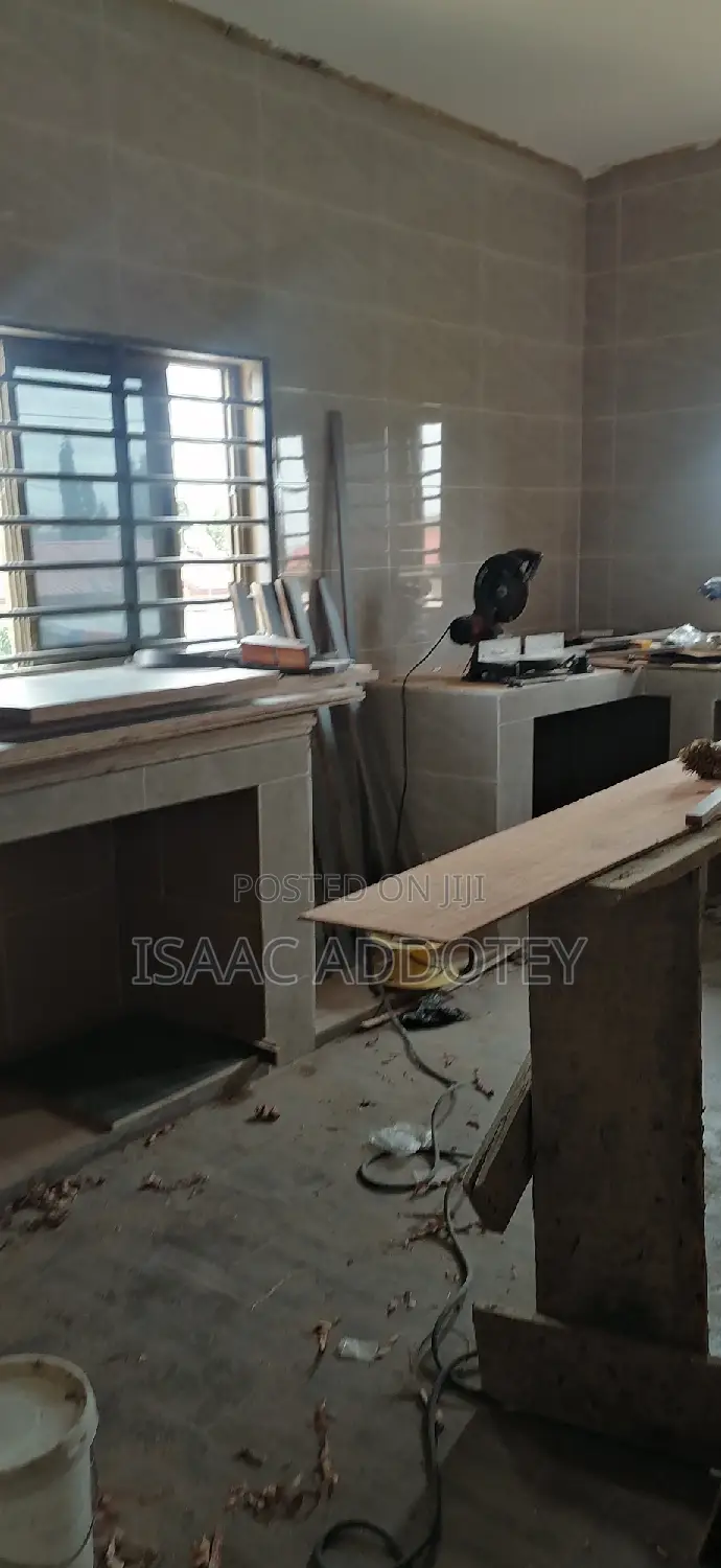 3bdrm Apartment in Spintex Kotobabi No2 for rent