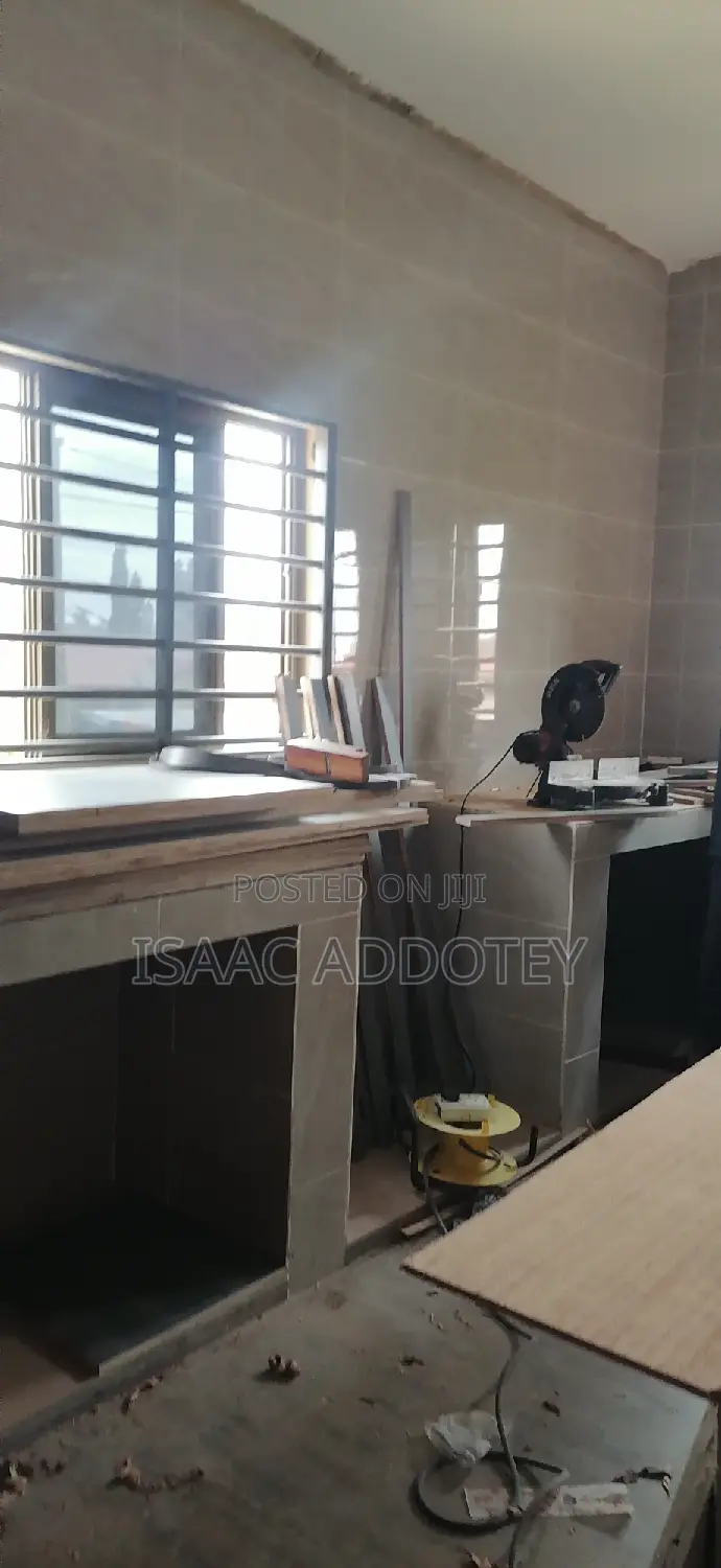 3bdrm Apartment in Spintex Kotobabi No2 for rent