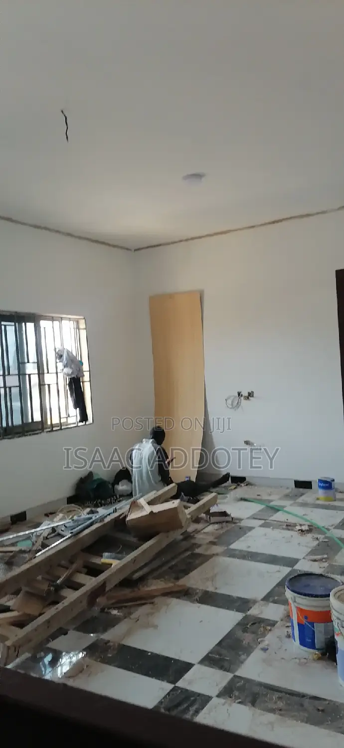 3bdrm Apartment in Spintex Kotobabi No2 for rent