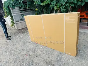 Dynamic Crystal Color UHD Smart Samsung 75”Cu8000