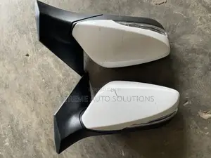 Hyundai Elantra 2015 Mirror With Light