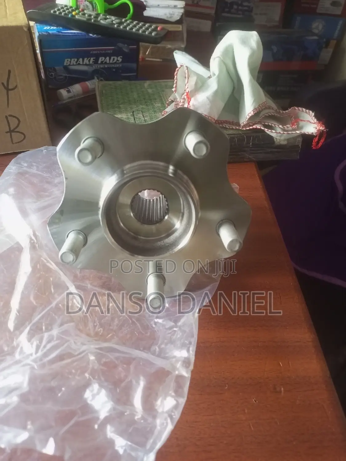 Nissan Rogue 4×4 Back Hub