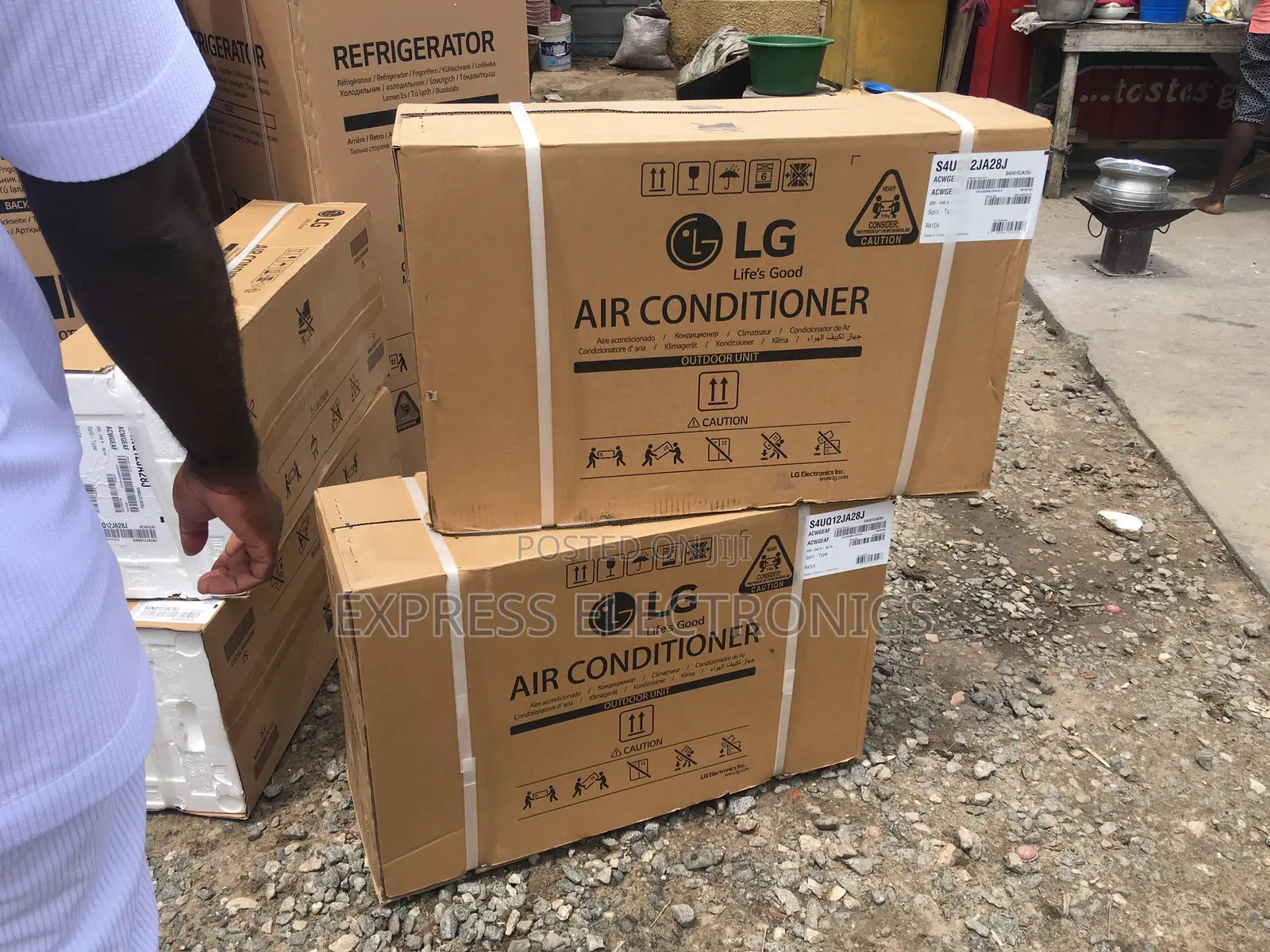 Your Ultimate Cooling LG S4-Q24k23 AC Dual Inverter