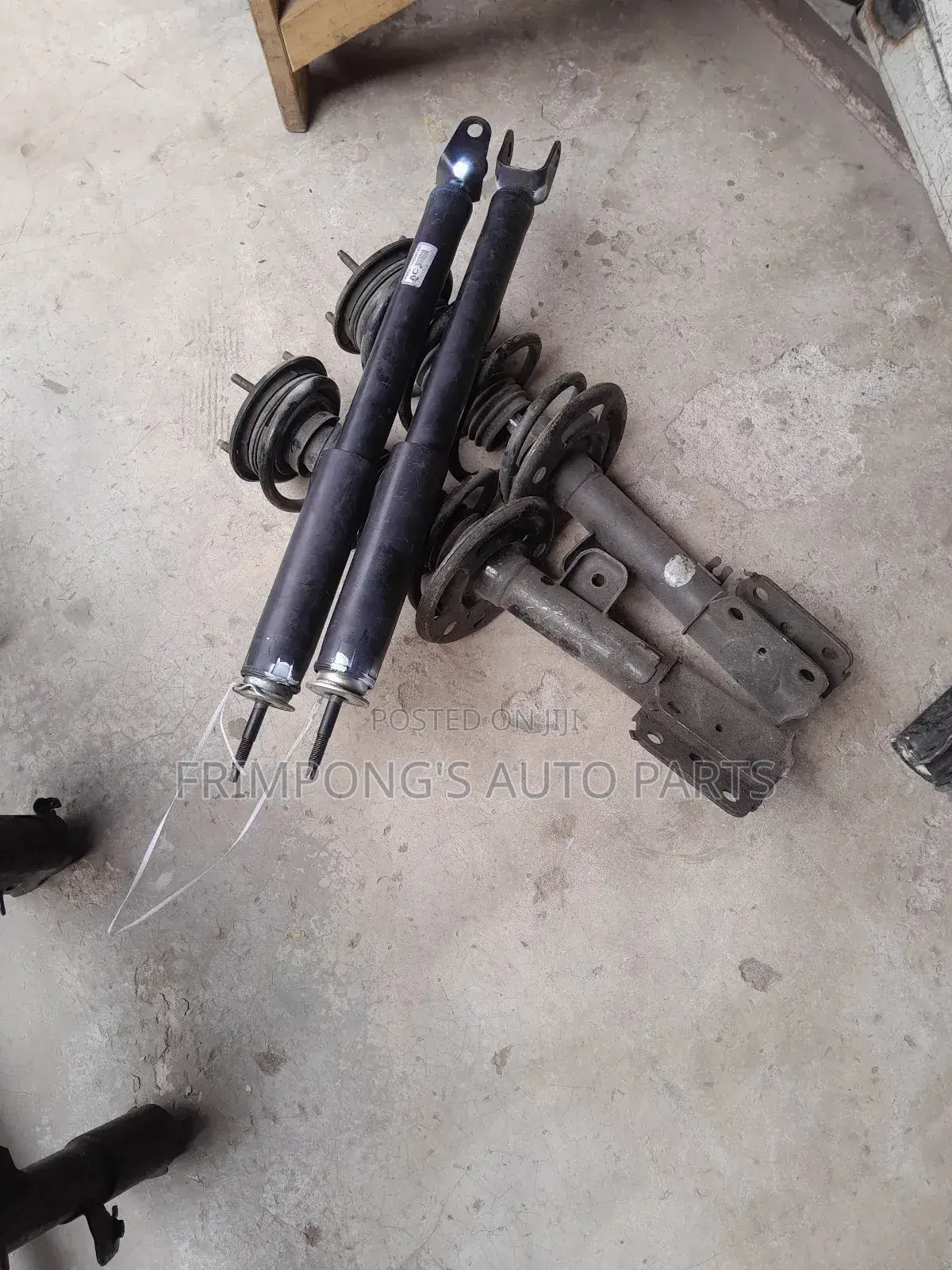 Ford Explorer 2010 to 2018front and Back Shock Absorbers