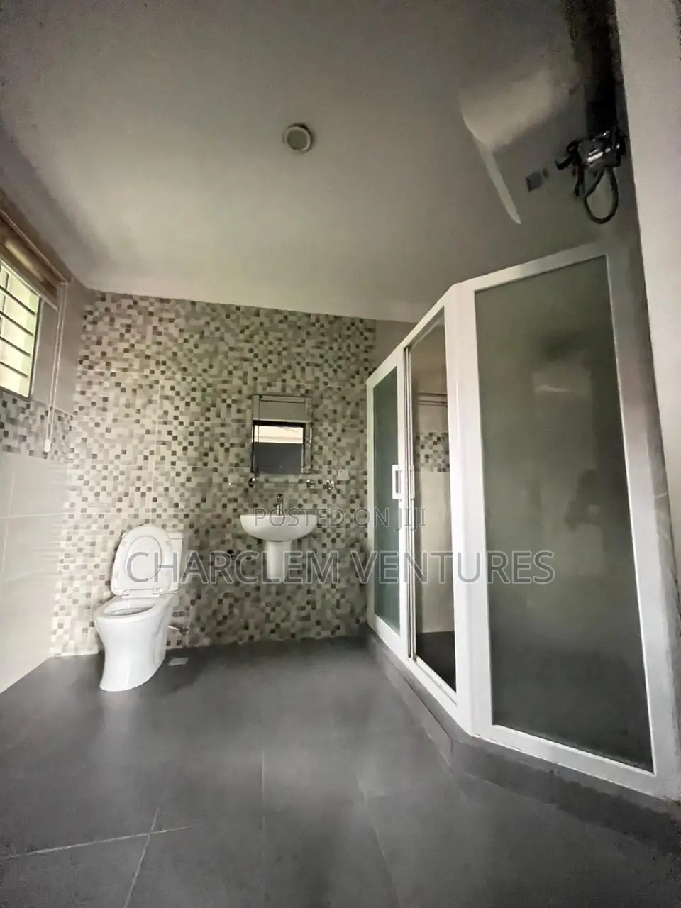 3bdrm Townhouse / Terrace in Charclem Ventures, East Legon for rent