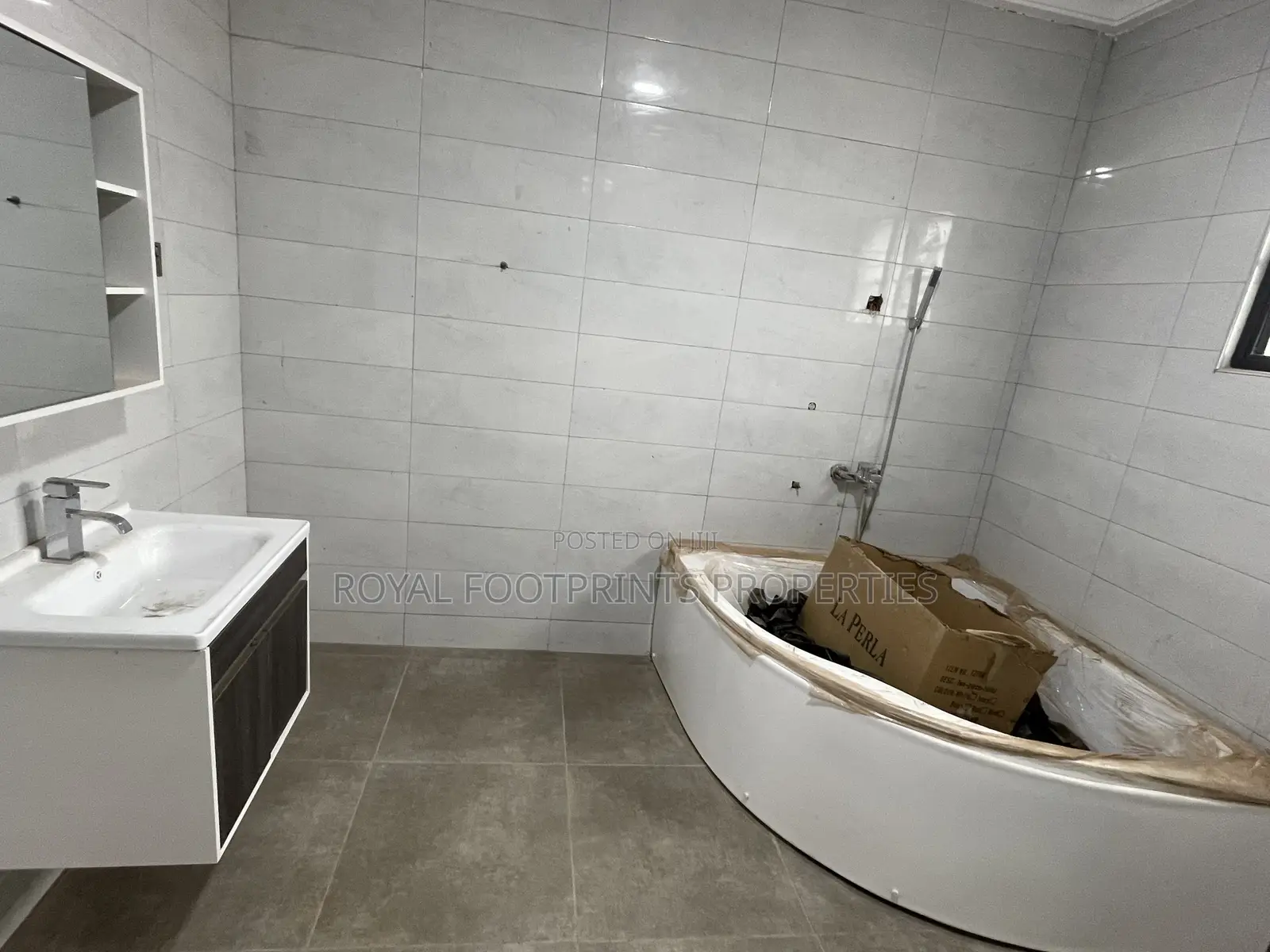 5bdrm House in Royal Footprints, Oyarifa for sale