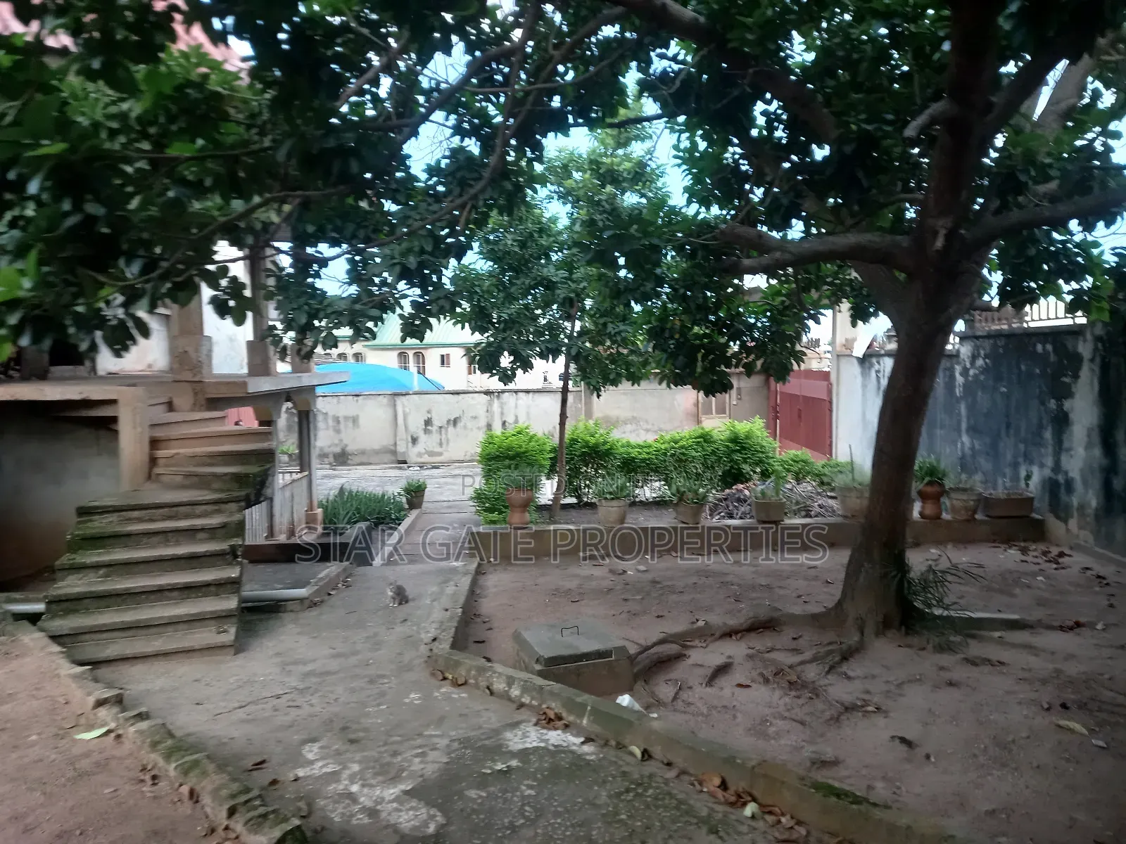 8bdrm House in Ayeduase, Near Knust, Kumasi Metropolitan for sale