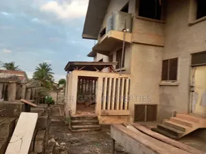 8bdrm House in Ayeduase, Near Knust, Kumasi Metropolitan for sale