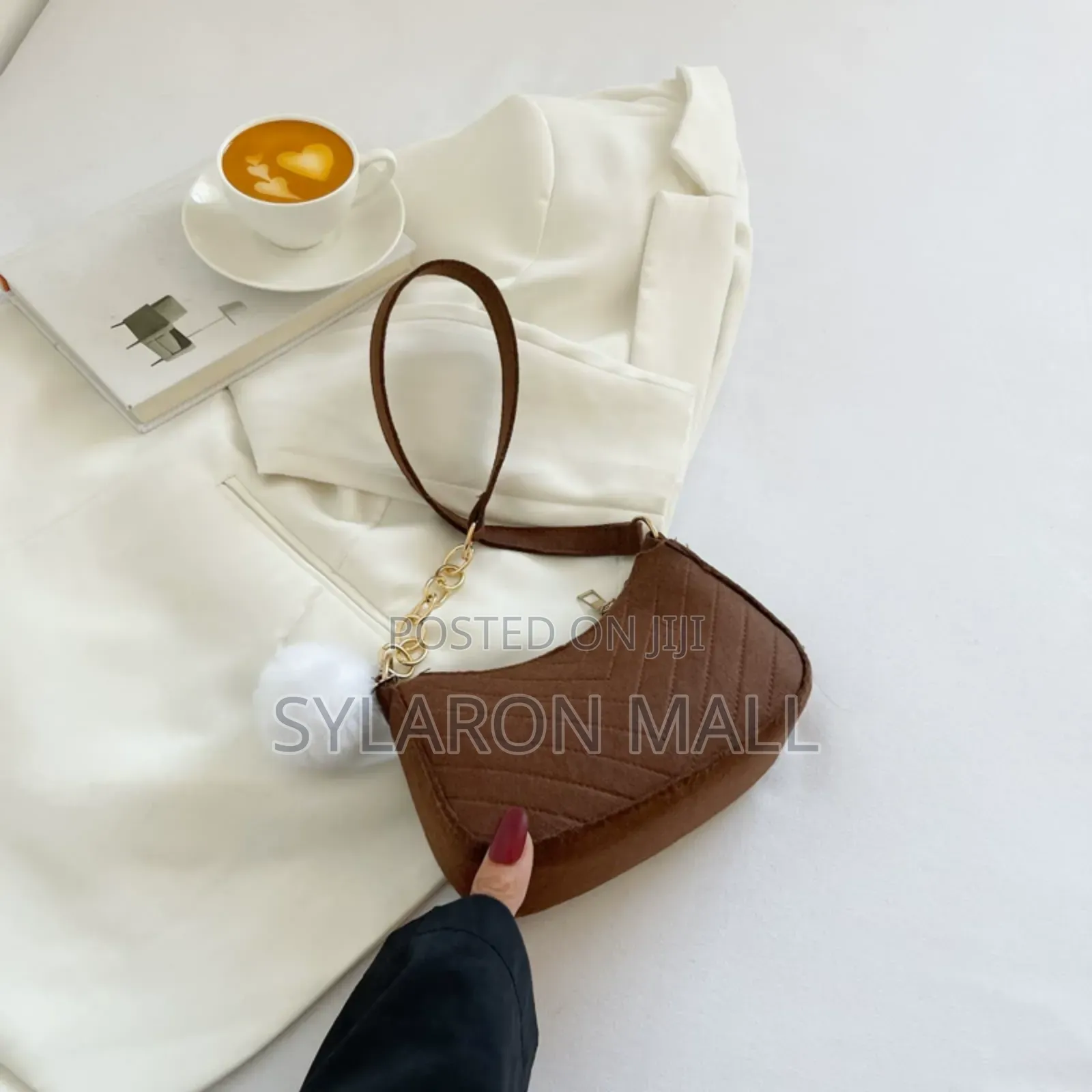 Stylish and Versatile Solid Color Womens Handbag