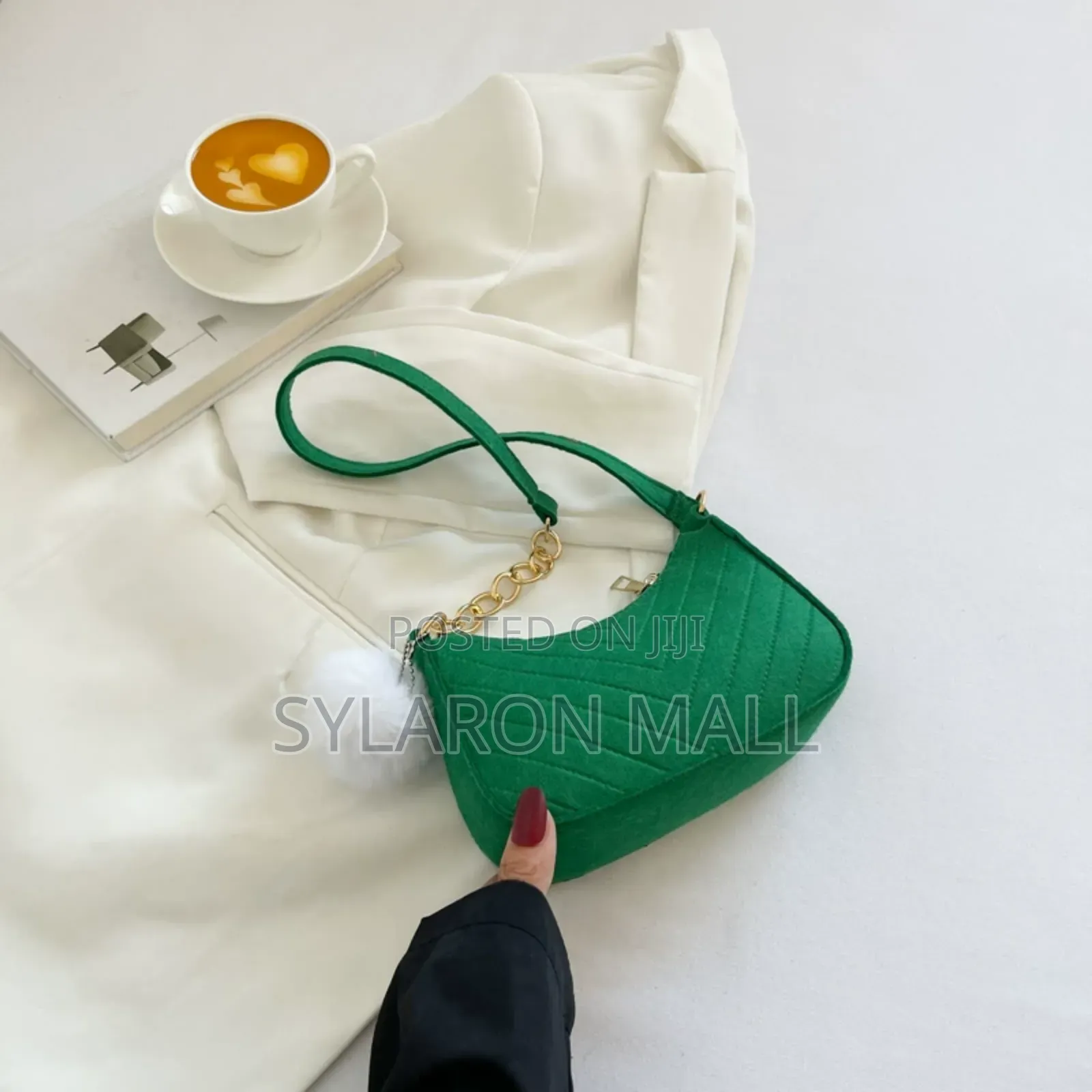 Stylish and Versatile Solid Color Womens Handbag