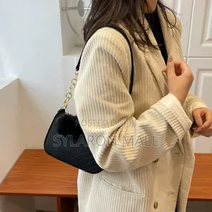 Stylish and Versatile Solid Color Womens Handbag
