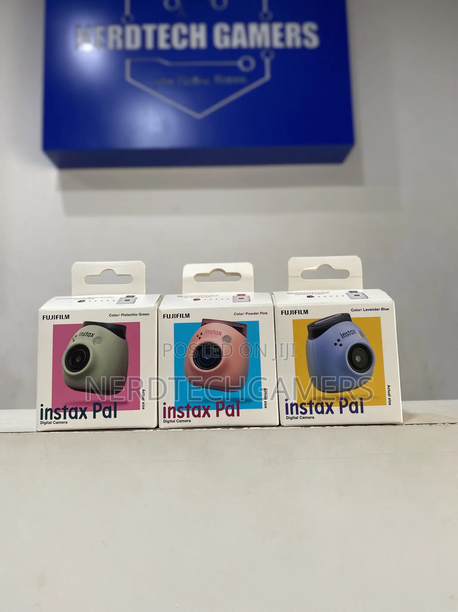 Fujifilm Insta Pal Digital Camera