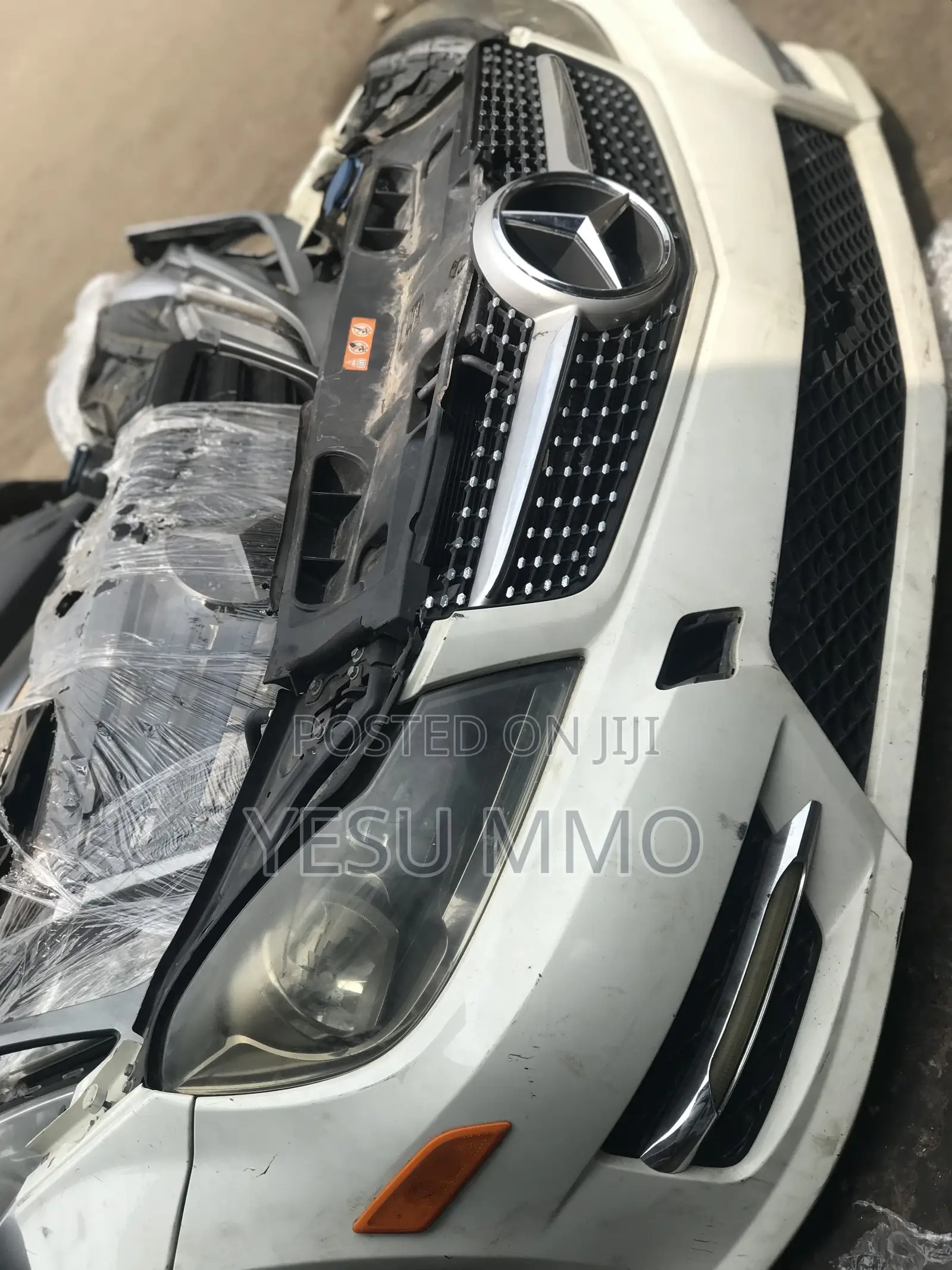 Mercedes Benz C250 (204) Front Cut