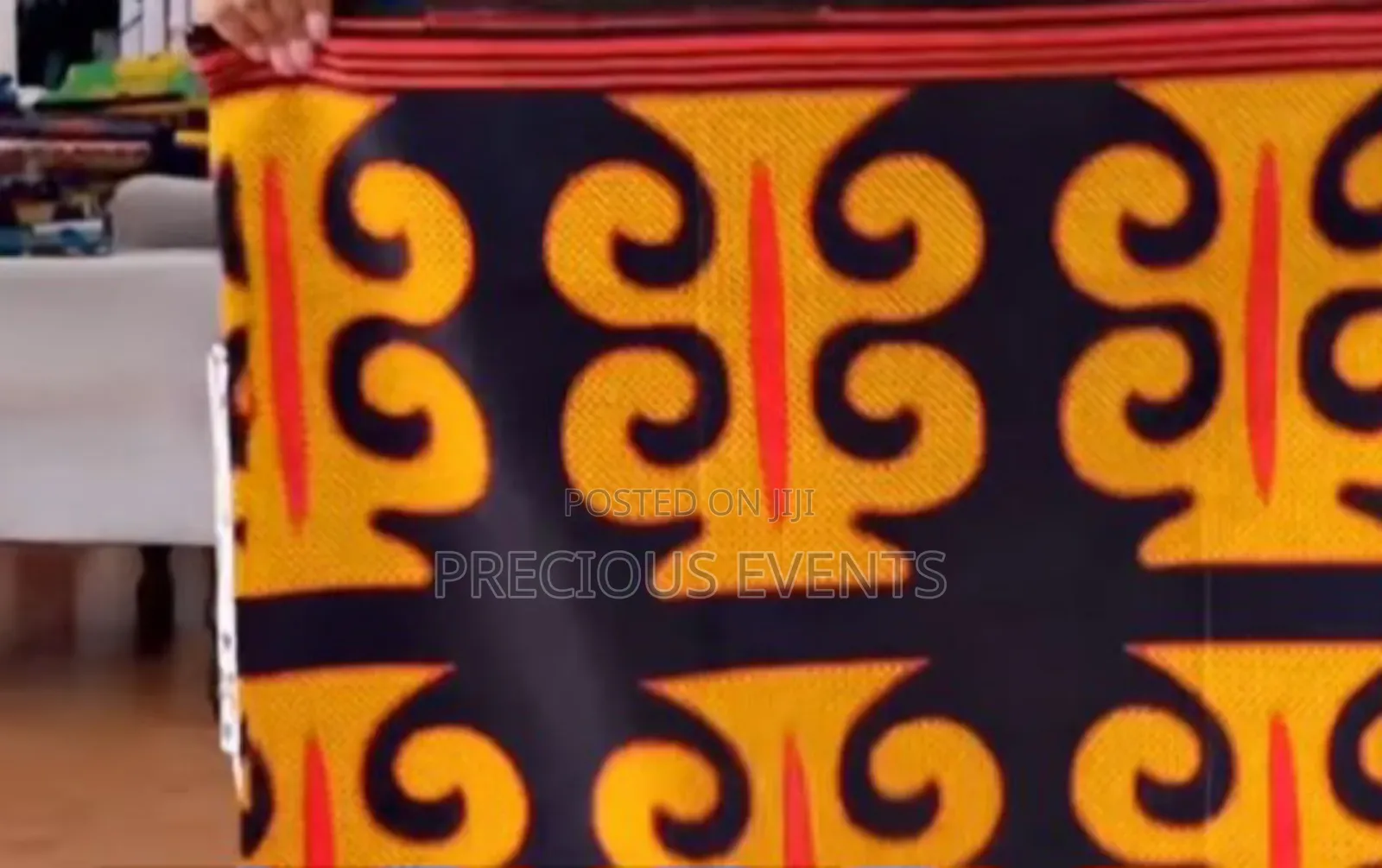 Ghanaian Wrappers Kente.
