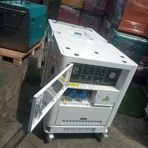 Three Cylinders White Perkins 20kva Diesel 2200watt Original