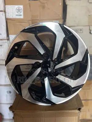 Photo - Honda Civic Rim 16 Black and Silver