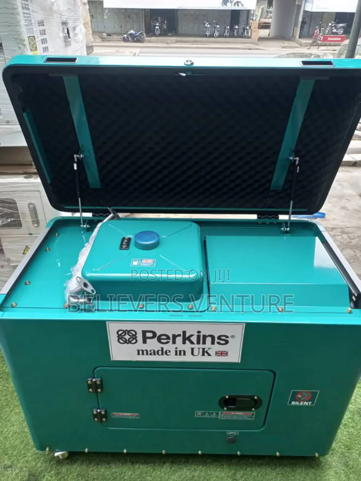 Perkins Generator Silent Diesel 18kva Key Start Generator