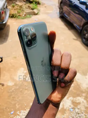 Apple iPhone 11 Pro Max 64 GB Green